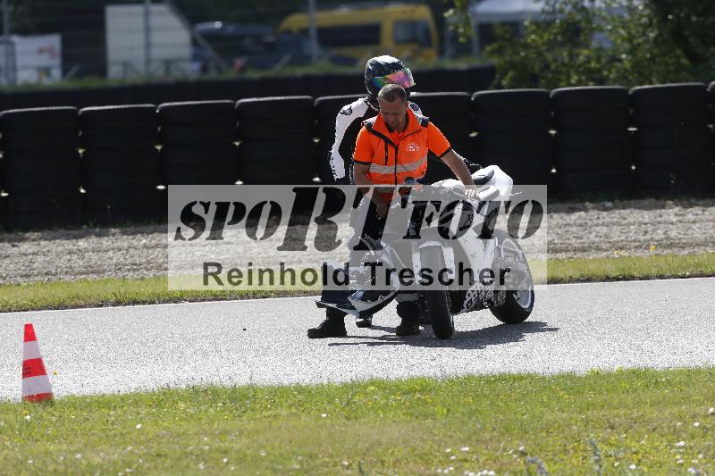 Archiv-2025/22 06.06.2025 DISCOVER the BIKE ADR/Race 3 rot/77